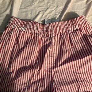 2/25$ 🍓⭐️ Ardene Red and White Striped Shorts Size medium